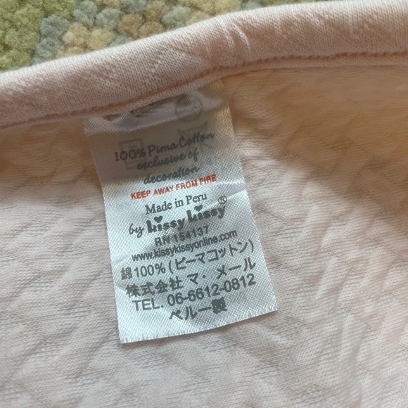 Kissy Kissy Soft Pink Blanket - Picture 3 of 3